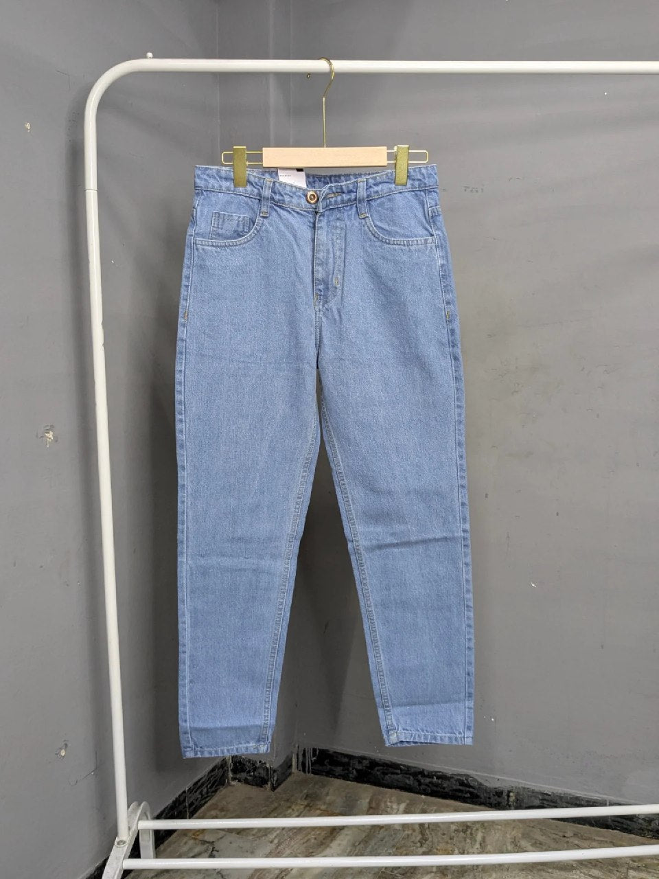 premium Mom fit jeans